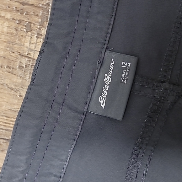 Eddie Bauer Gray short pants 12 - Picture 3 of 7